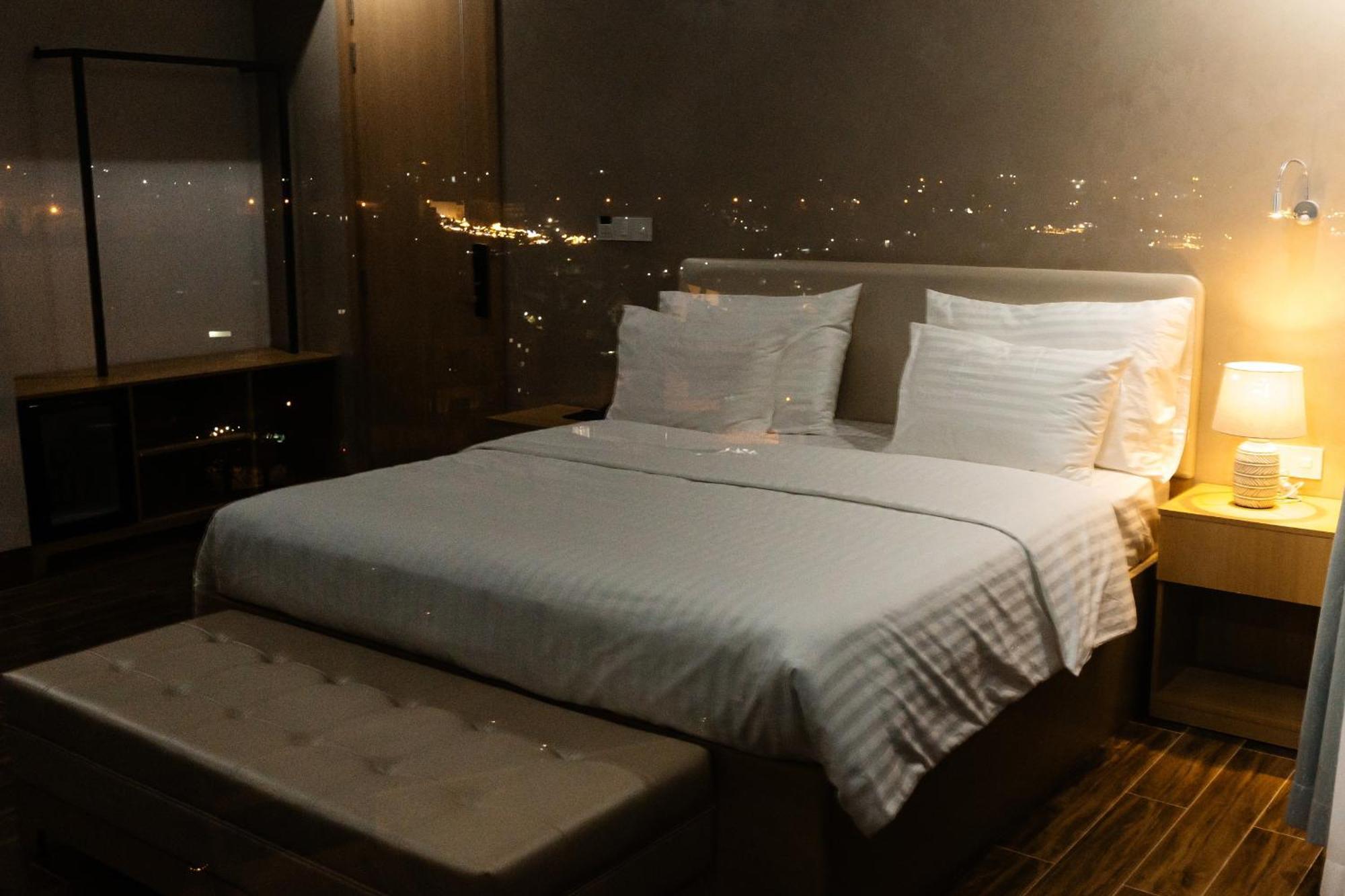 Diora Hotel Pleiku By Hos Bagian luar foto