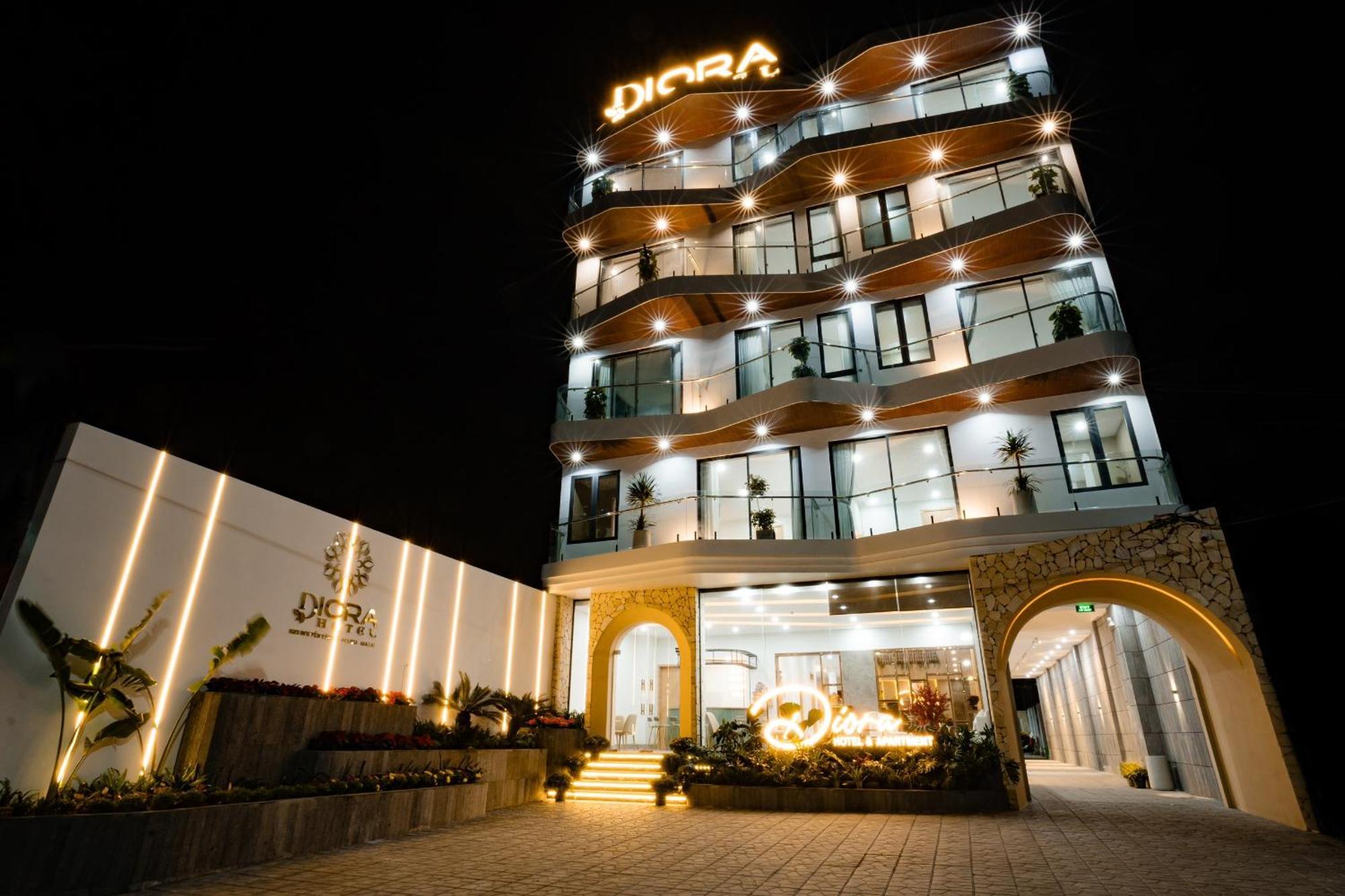 Diora Hotel Pleiku By Hos Bagian luar foto